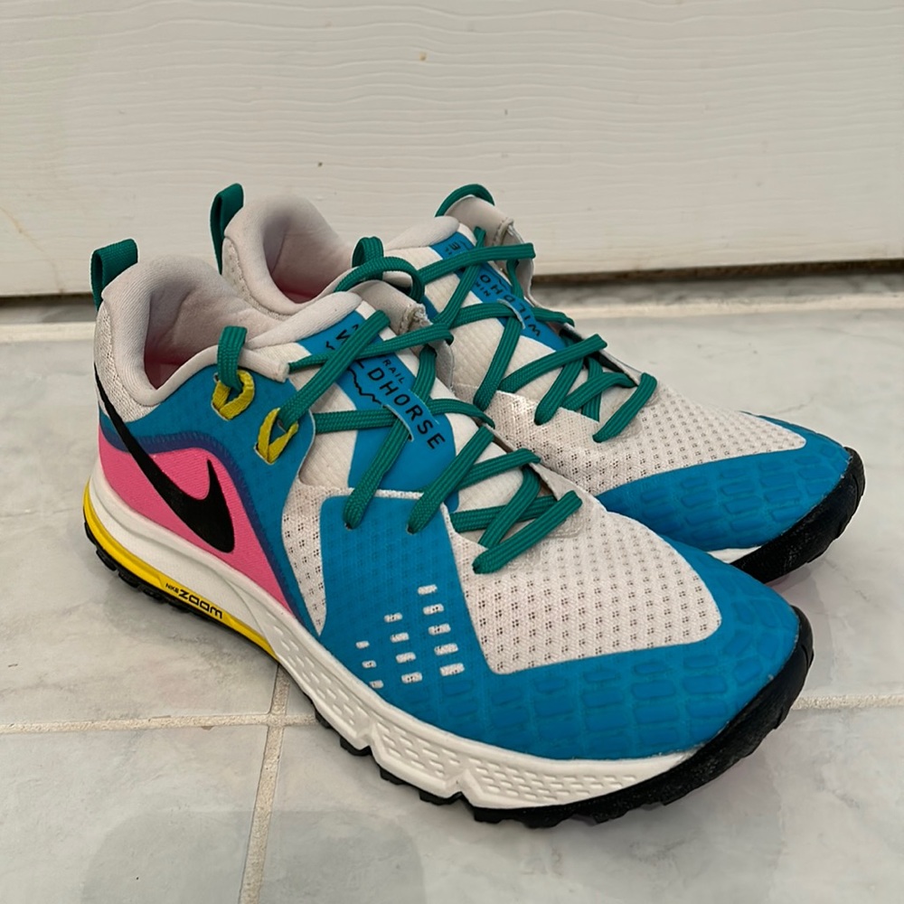 Nike Women’s Air Zoom Wildhorse 5 Size 8 Blue White Yellow Green - AQ2223-100
